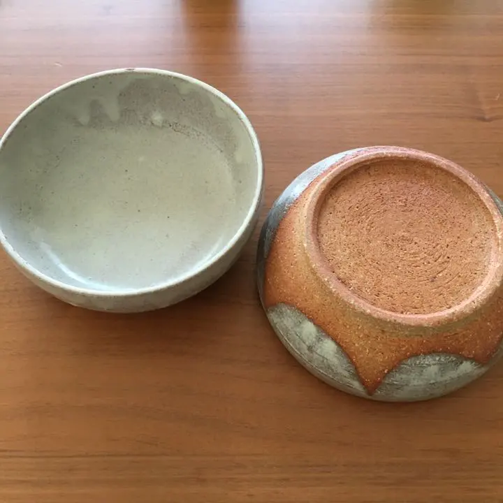 Thumbnail of Pair tableware plates