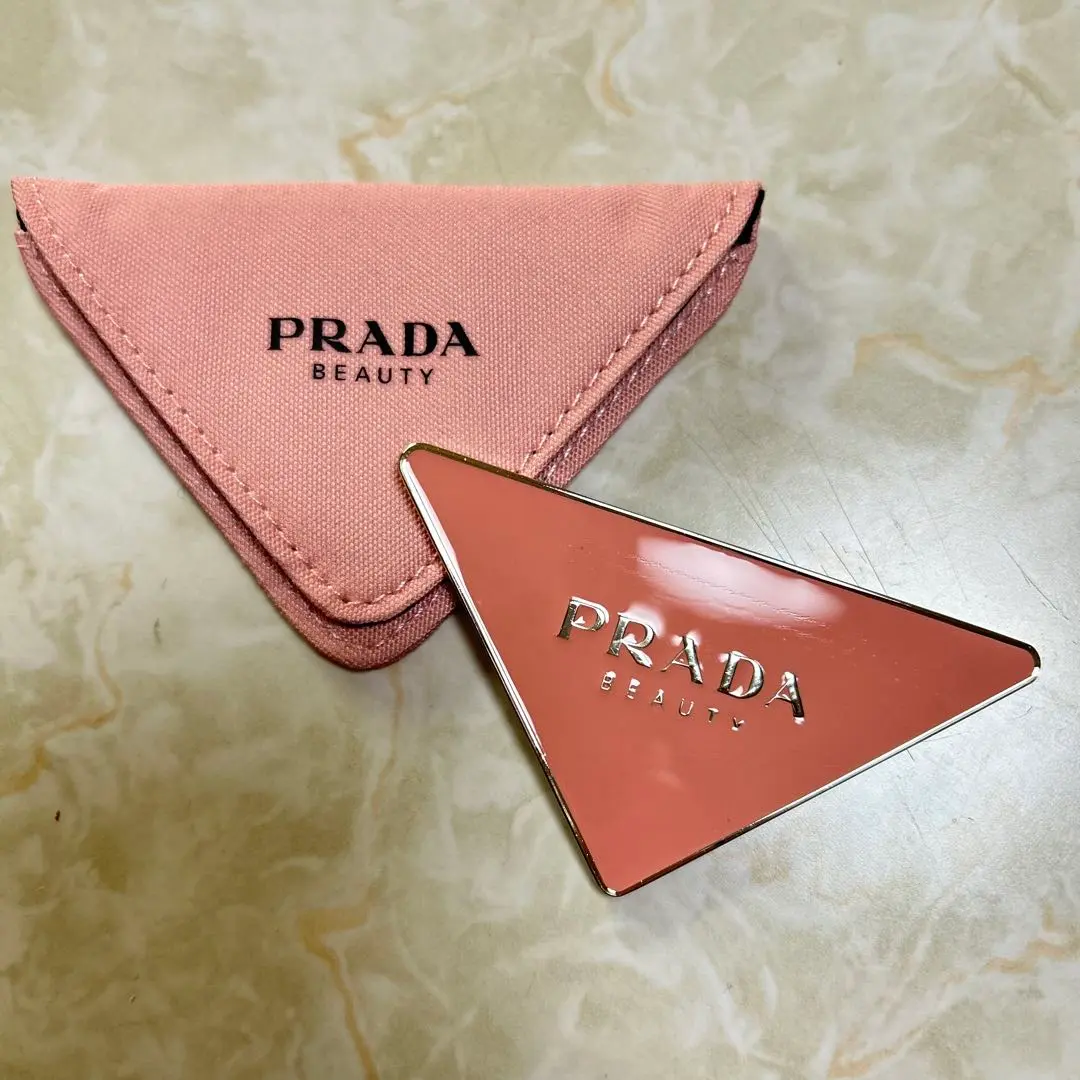 ピンク】PRADA ノベルティミラー限定非売品三角手鏡コンパクト