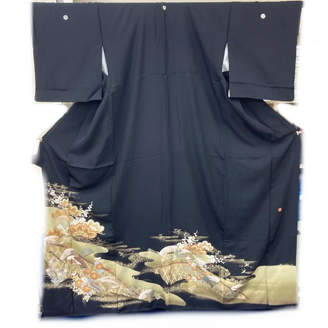 Thumbnail of ☆Used Item☆ Kurotomesode (Formal Black Kimono) Single Item, Silk, Flower and Fan Pattern, B-Grade, Stained Kurotomesode BH S3
