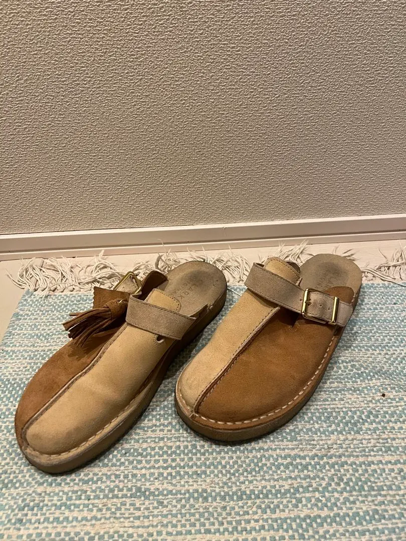 Thumbnail of Price reduced! CLARKS ORIGINAL