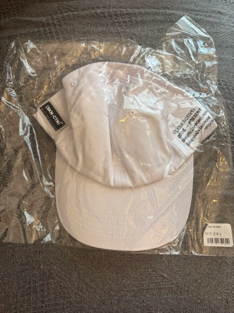 魚韻 白色 SKN-CTN 棒球帽 的縮圖