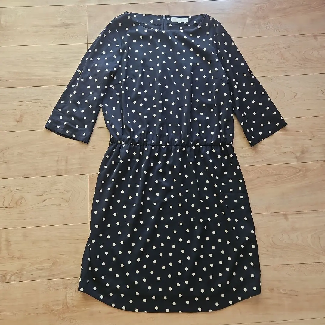 Thumbnail of ☆Jiyuku☆ Navy Dot Pattern Dress ☆ Beautiful Line, Excellent Condition, Size 40 ☆