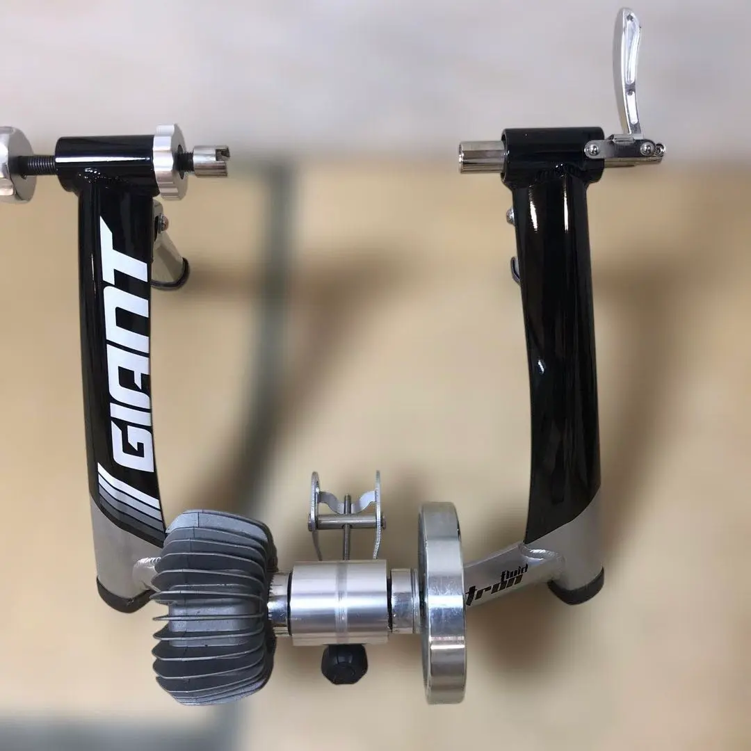 GIANT ローラー台 ローラー台/サイクルトレーナーで室内フィットネス！！「FLUID