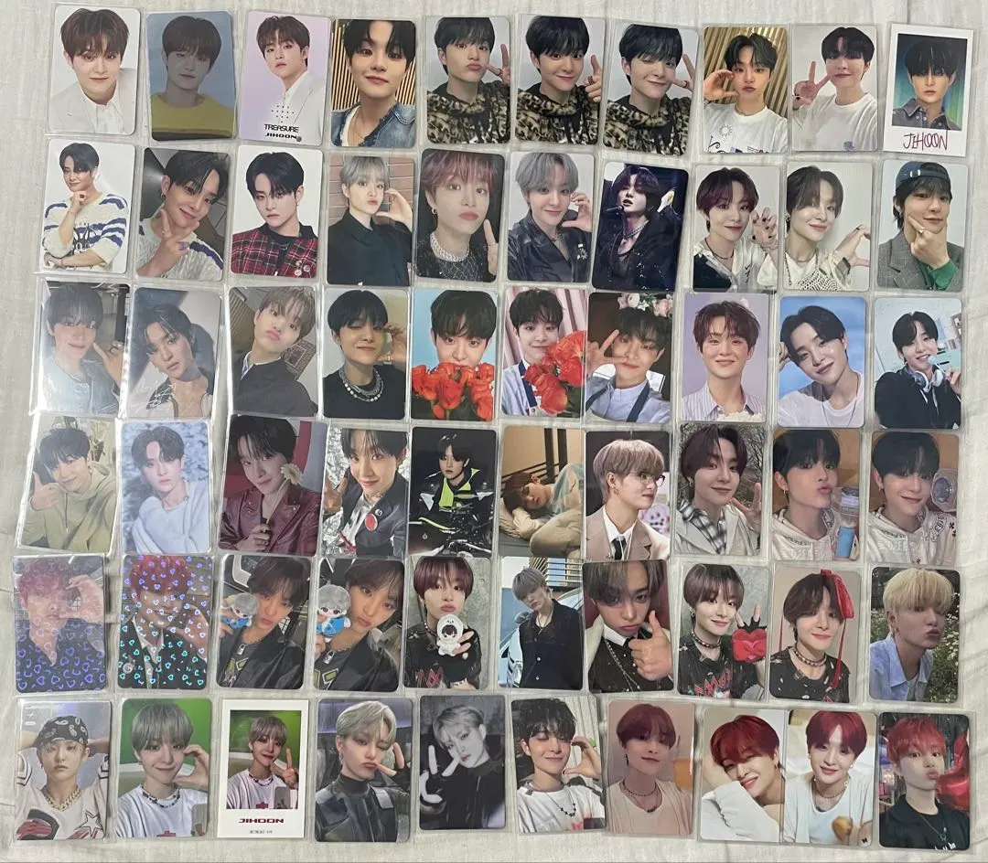 Thumbnail of treasure trading card