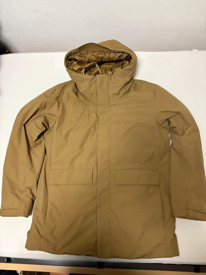 優衣庫 混合型連帽羽絨外套 421716 的縮圖