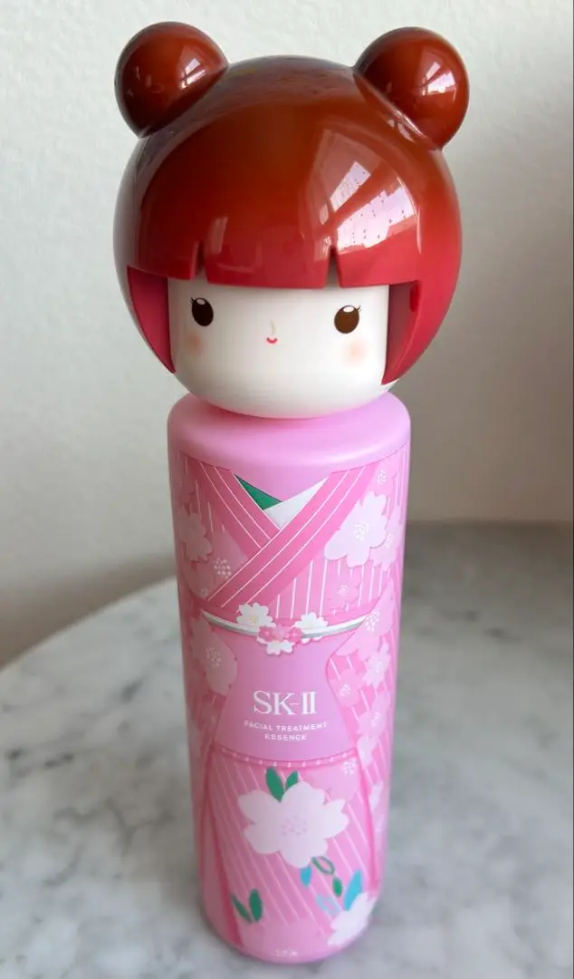 SK-II TOKYO ガール SAKURA KIMONO SK-II Facial Treatment Essence 230ml SAKURA KIMONO TOKYO