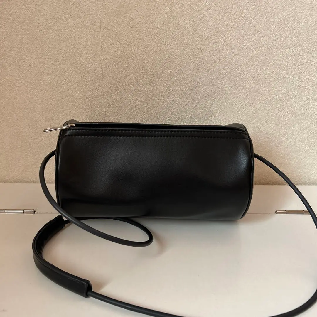 PUBLIC TOKYO エコレザーホールショルダーバッグ PUBLIC TOKYO（パブリックトウキョウ）の「【埼玉県産】【長さ