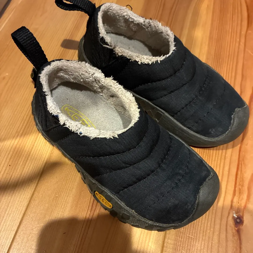 Thumbnail of KEEN Black Slip-on Shoes 15cm