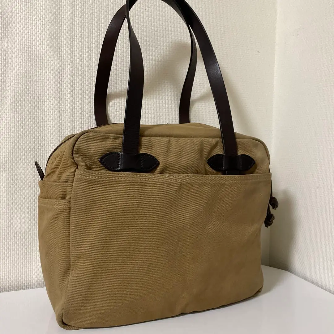 フィルソン　トートバッグ　ウイズジッパー　肩掛OK A 4サイズOK タン美品 フィルソン FILSON ジッパー付き トートバッグ Tote Bag with