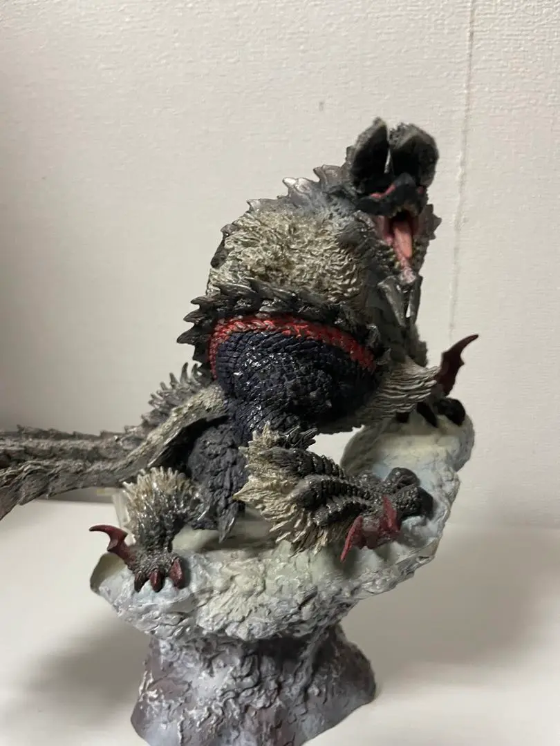 【国内正規品・開封美品】クリエイターズモデル　ジンオウガ　復刻版 カプコンフィギュアビルダー クリエイターズモデル 雷狼竜