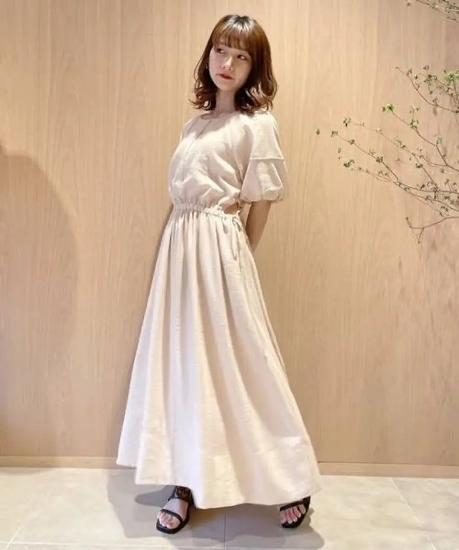 河北麻友子ちゃん着用！♡Lily Brownサイドオープンドロストワンピース 河北麻友子ちゃん着用！♡Lily Brownサイドオープンドロスト