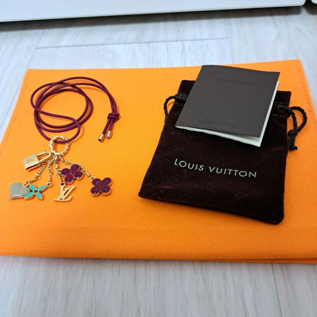 2025年最新】LOUIS VUITTON ルイ ヴィトン パンダンティフ