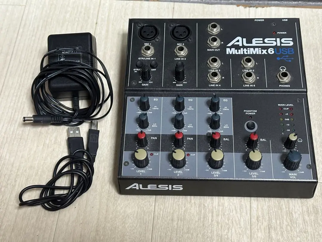 ALESIS MULTIMIX 6FX アナログミキサー 6チャンネル Alesis MultiMix 6FX 6-Channel Mixer with Effects | zZounds