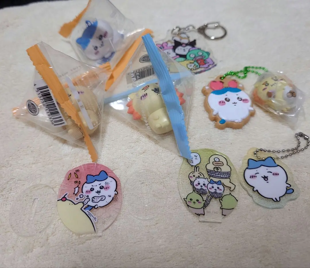 Thumbnail of Acrylic keychain set Chiikawa, bundle, set, Hachiware, Shiisaa
