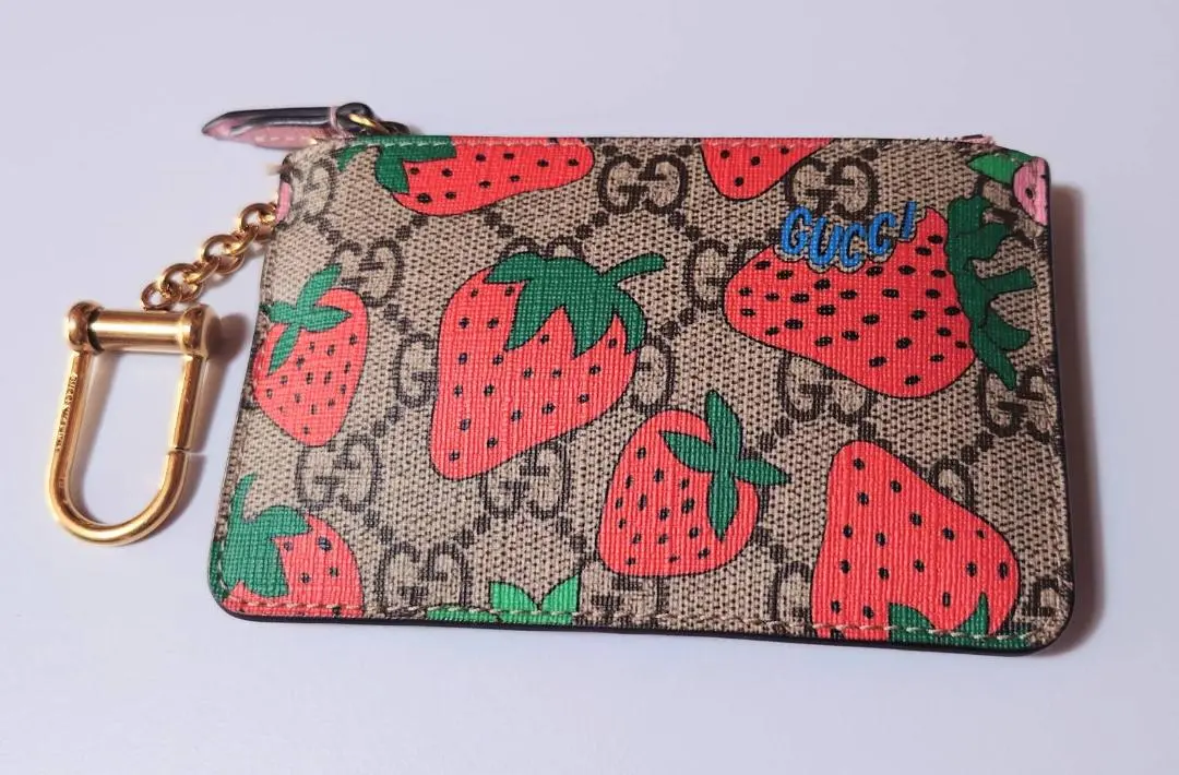 2025年最新】gucci いちご ピアスの人気アイテム - メルカリ