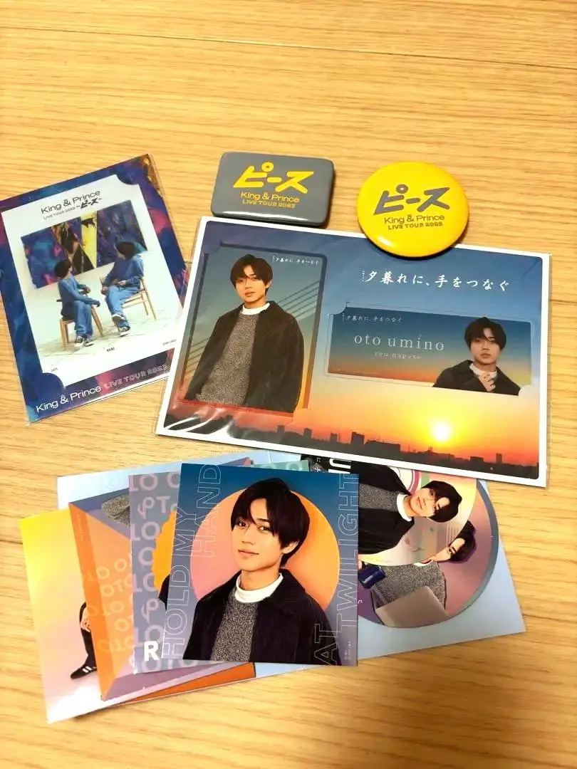 【 ピース 】  キンプリ  トレーナー リボンスカーフ 缶バッジ  3点セット キンプリ ピース3点セット(トレーナー、缶バッジセット、リボン