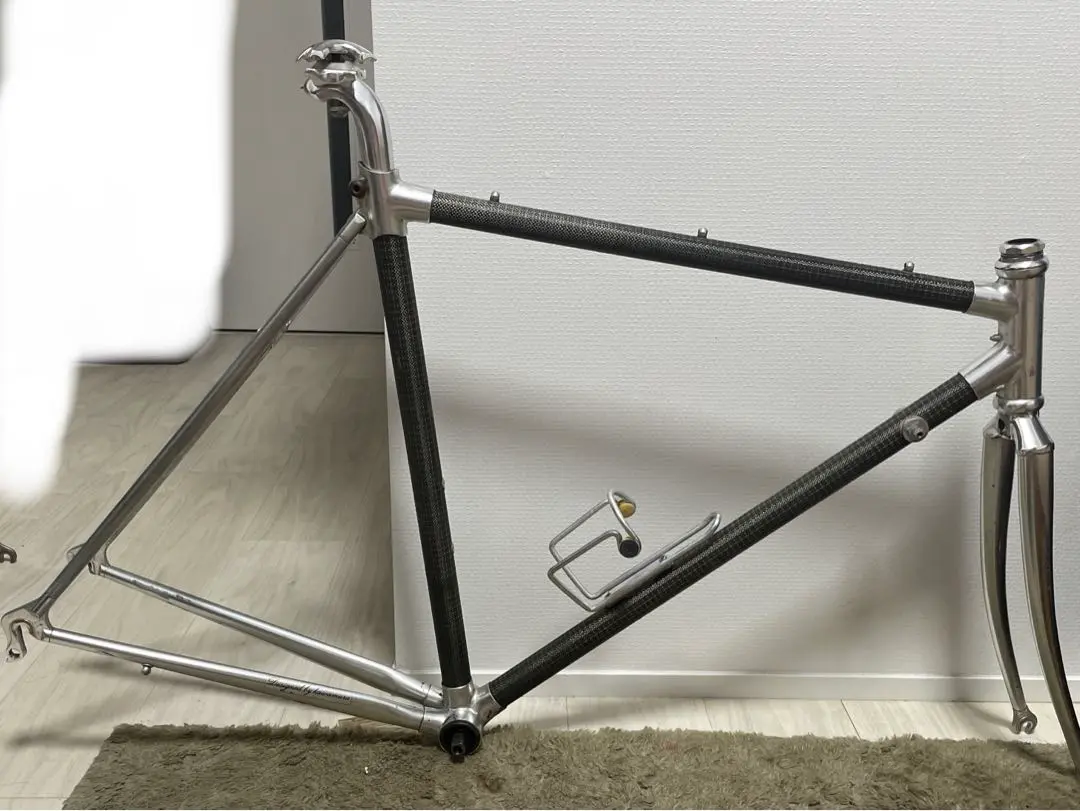 おトク情報がいっぱい！ 2025年最新】NISHIKI ロードバイクの人気アイテム - メルカリ 自転車本体