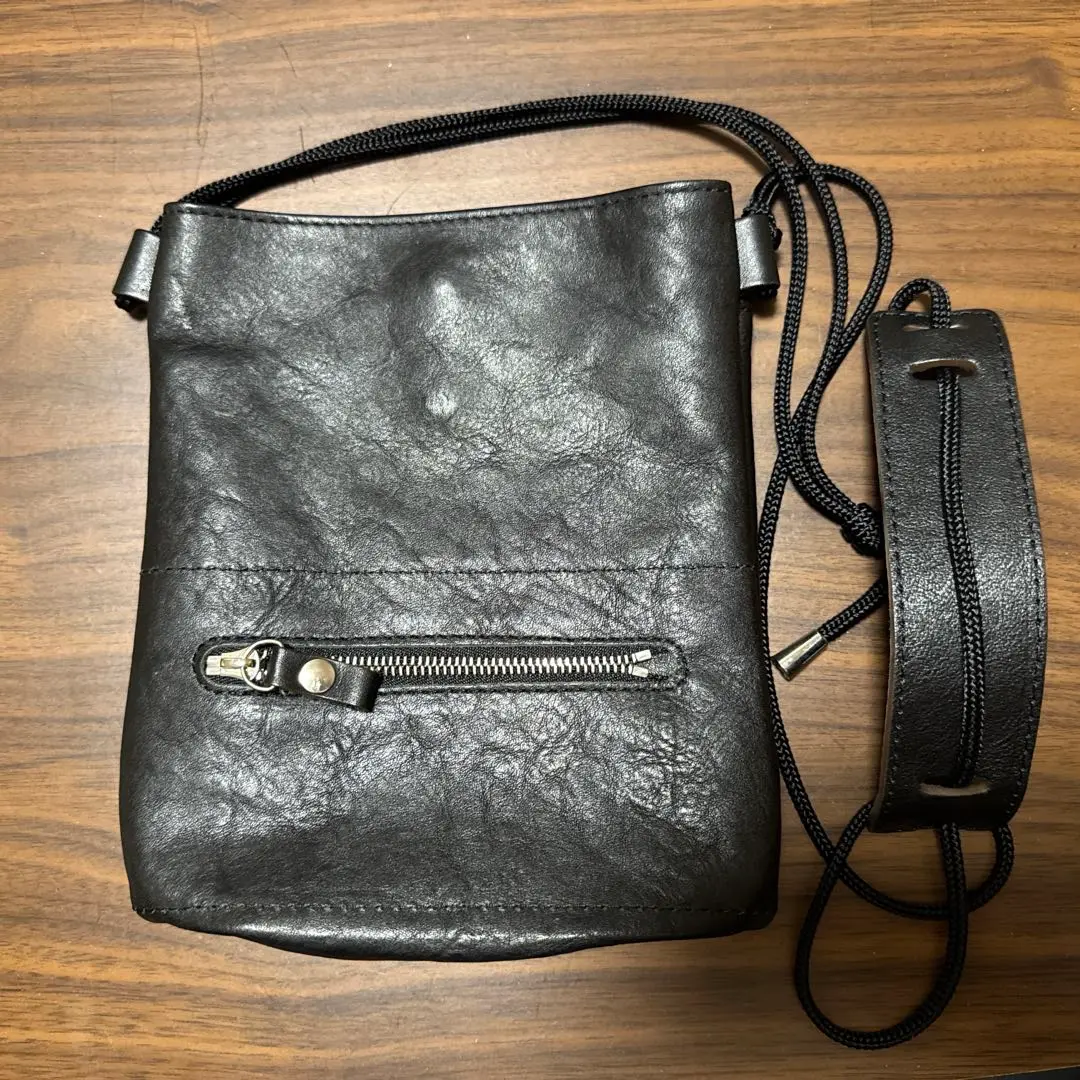 美品　新進工房　ズボラスマポ　スマホショルダーウォレット スマホポシェットと財布が一体化した「ズボラスマポ」 | 新進