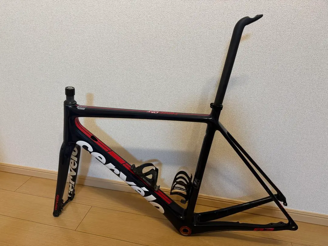 Cervélo R3 ロードバイクフレーム ジャンク Cervélo R3 ロードバイクフレーム ジャンク（CERVELO 2017