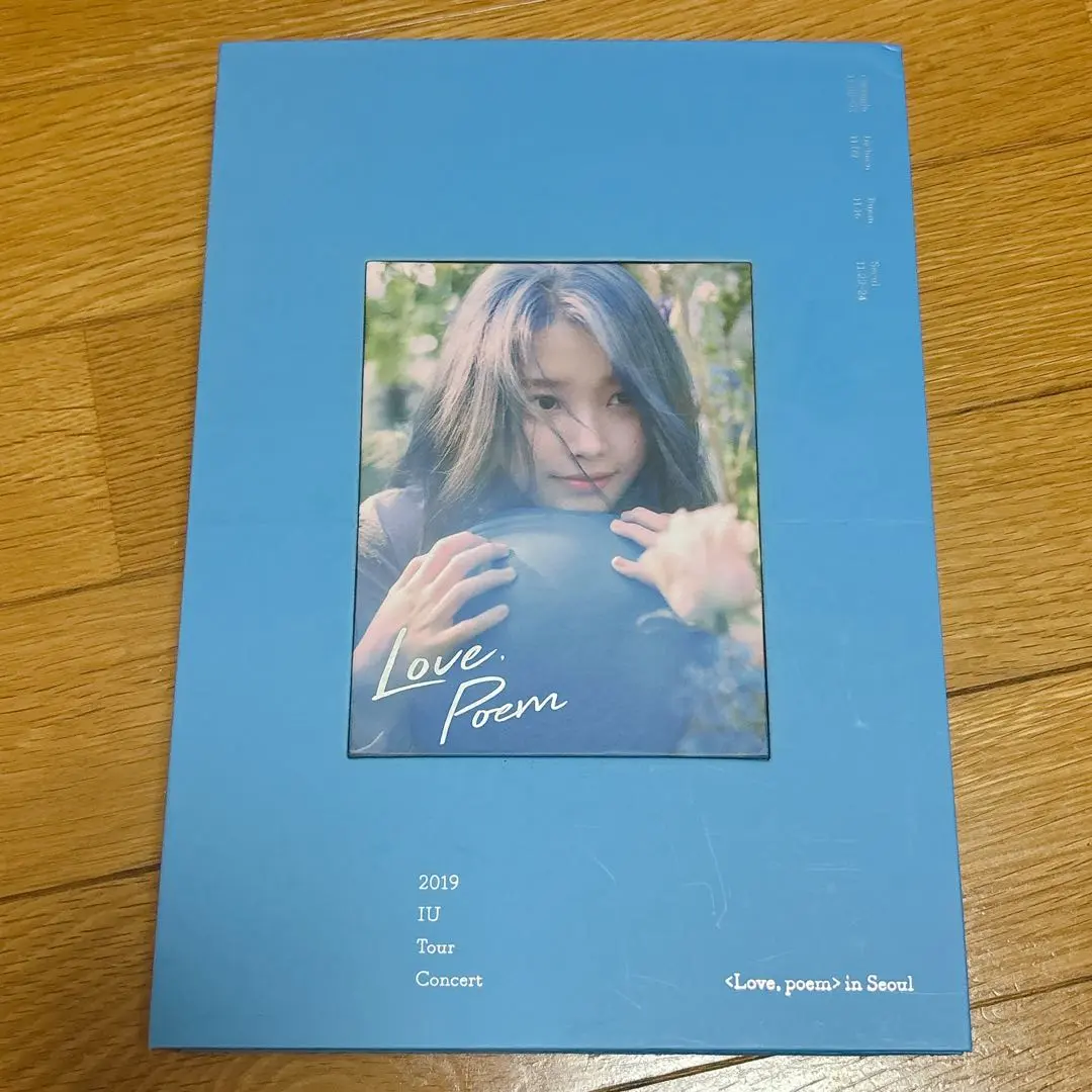 大幅値下げ IU LIVE TOUR 2019 Love poem BluRay s-l400.jpg