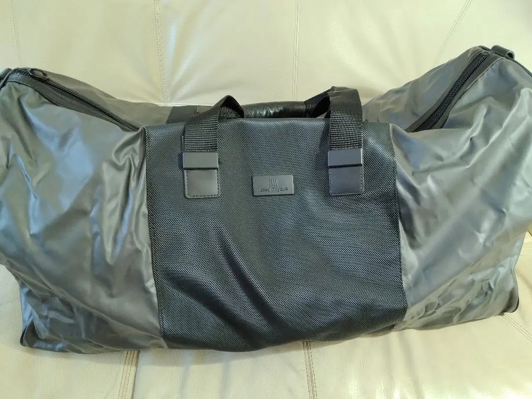 2025年最新】ISSEY MIYAKE メンズ ボストンバッグ・旅行用バッグ