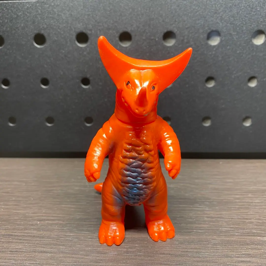 注目の福袋！ 中古品】ゴモラ袋無し ソフビ フィギュアポピーブルマァクポピー 特撮