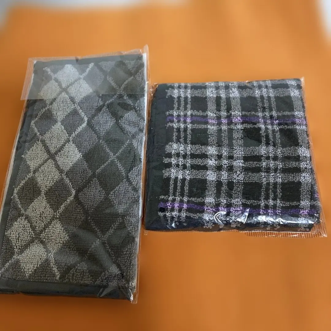 Thumbnail of Checkered towel set (mini towel)