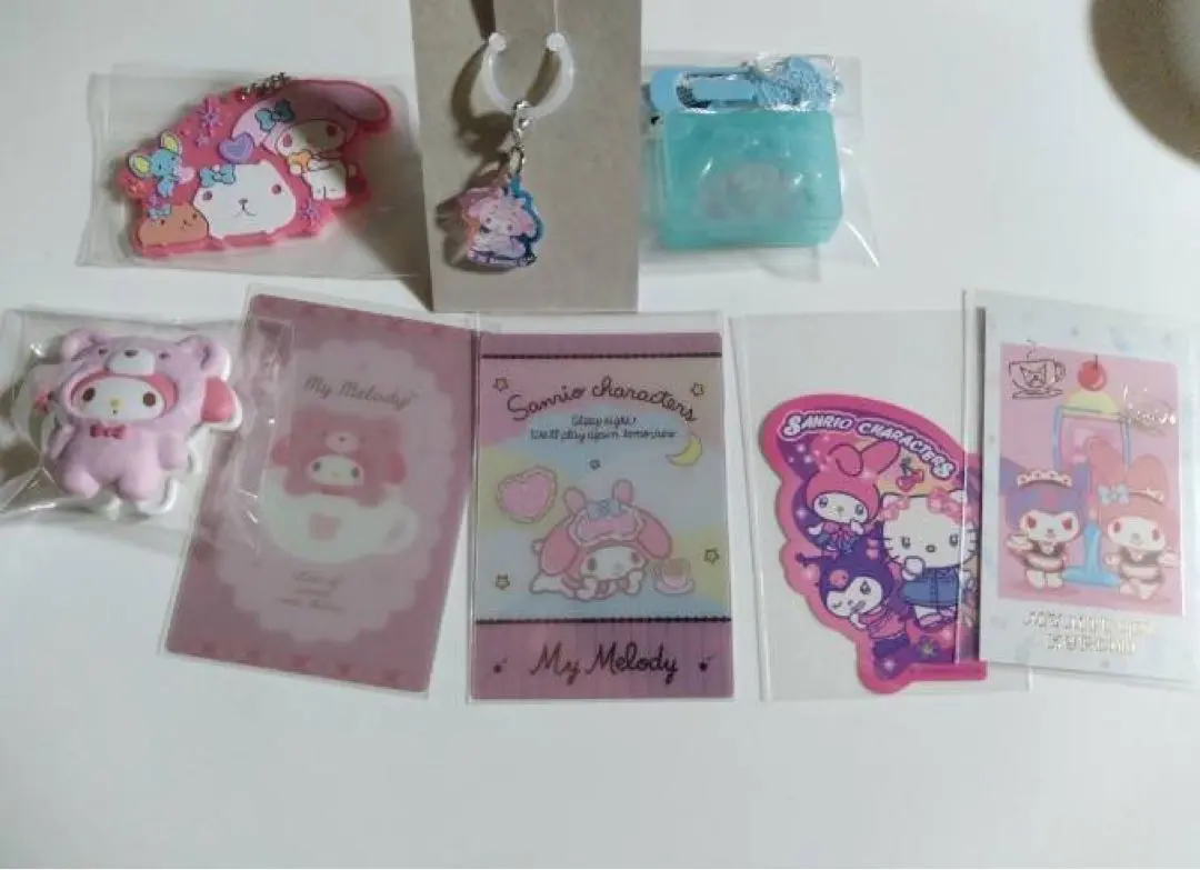 Thumbnail of My Melody and other merchandise set