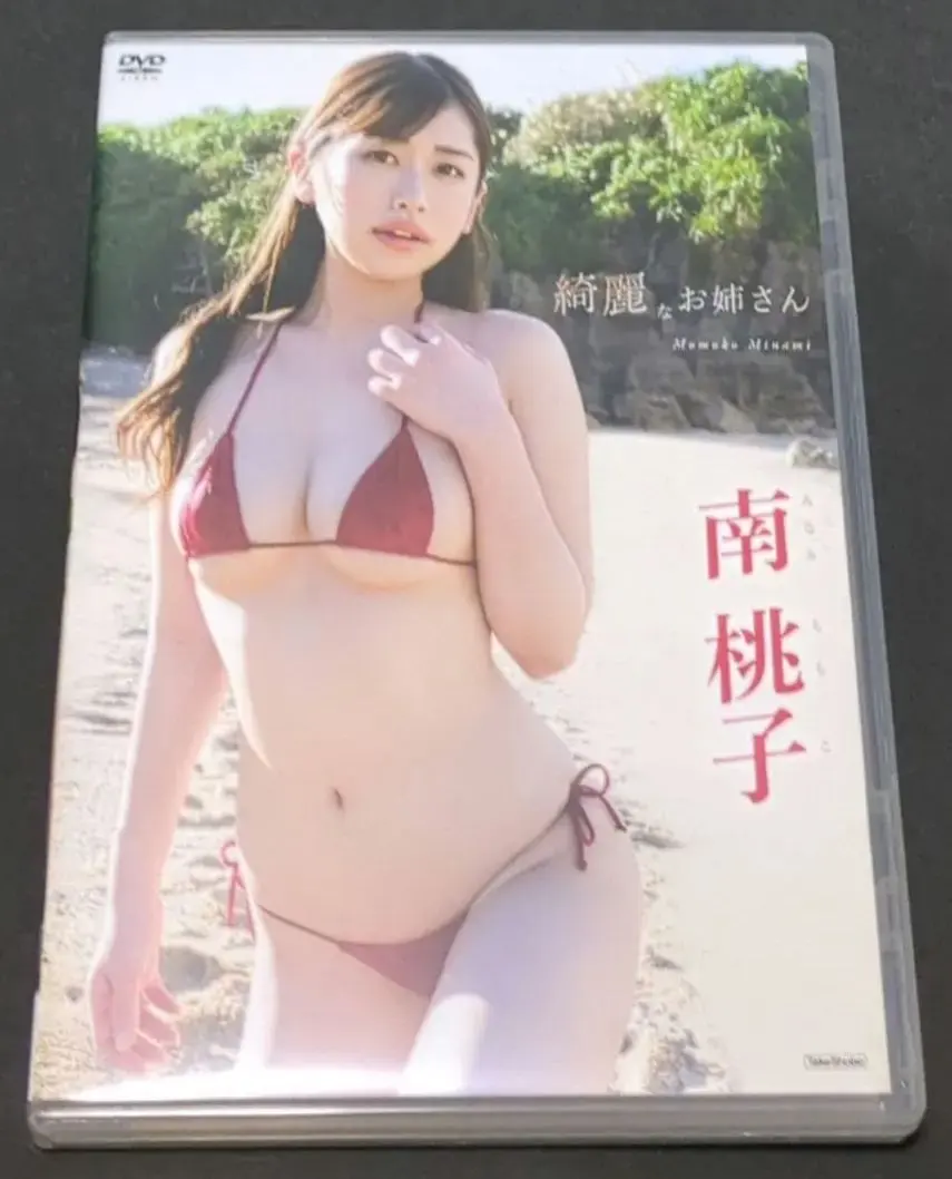 Thumbnail of Momoko Minami, beautiful woman, DVD