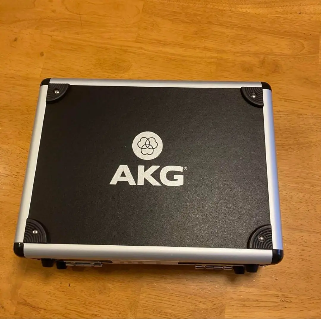 【ジャンク】AKG C314 コンデンサーマイク（録音レベルが非常に低い） 71WHZVkhE7L._UF350,350_QL80_.jpg
