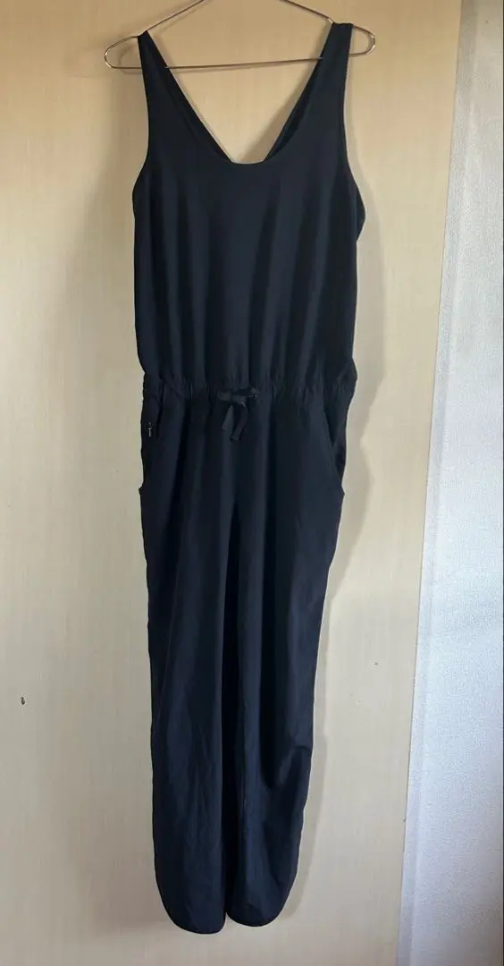 美品✨ パタゴニア ウィメンズ フリートウィズ ロンパー カーキ XS 美品✨ パタゴニア ウィメンズ フリートウィズ ロンパー カーキ