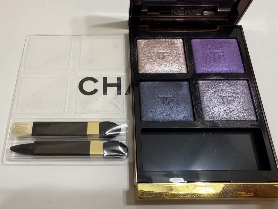 【新品未使用】TOM FORD アイシャドウパレット 28A デイドリーム アイ カラー クォード 28A デイドリーム / TOM FORD BEAUTY(トム