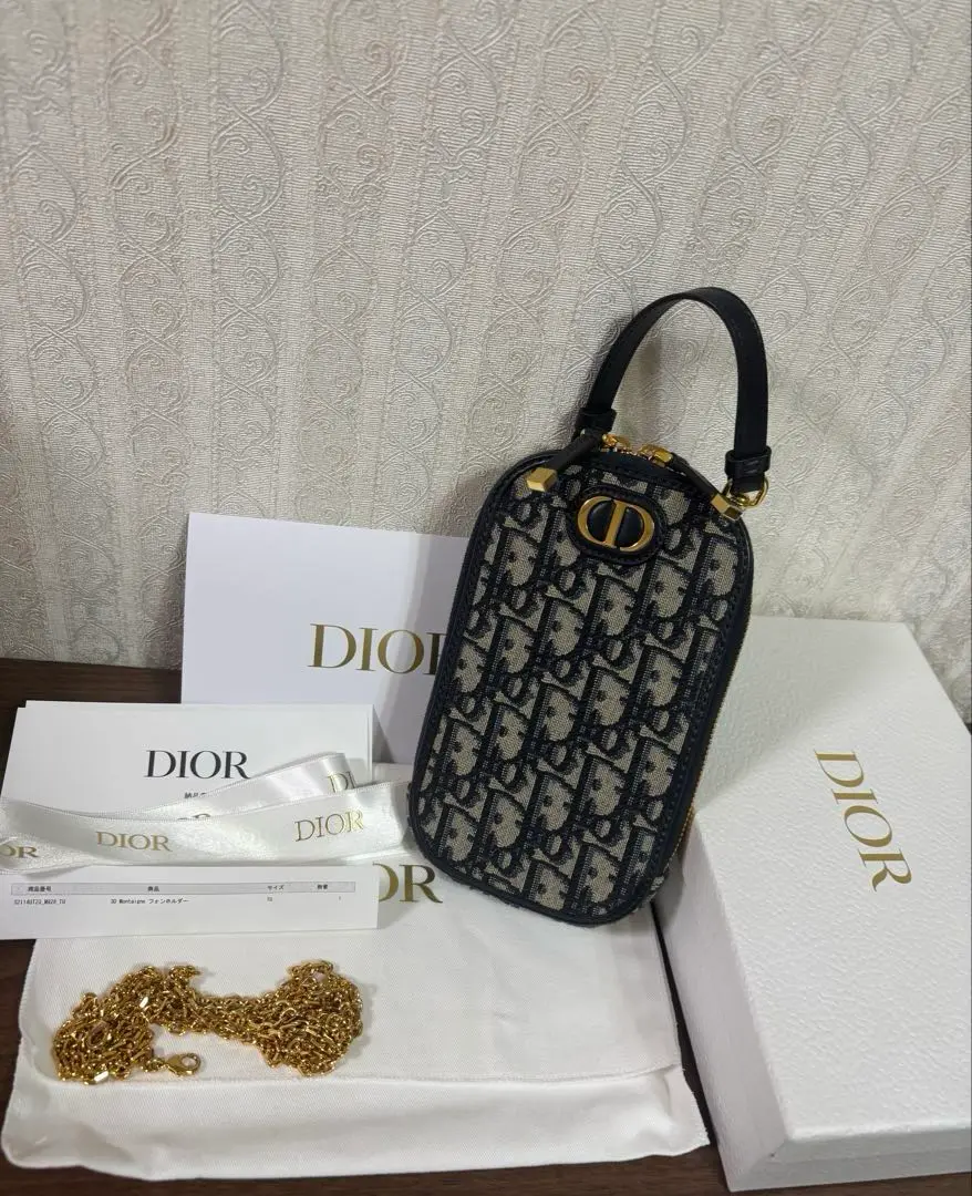 2025年最新】dior 30 montaigne フォンホルダーの人気アイテム