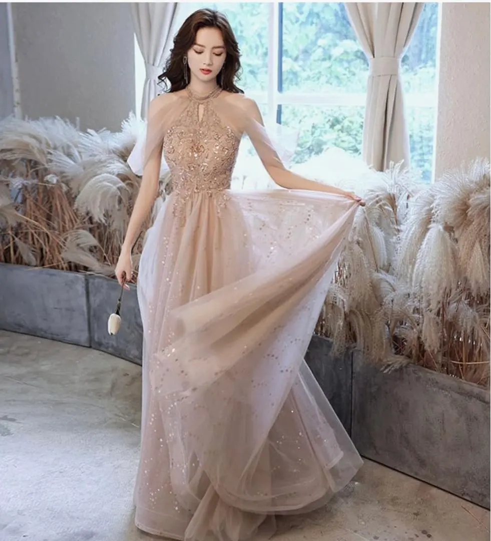 Thumbnail of Pre-wedding photos, wedding, recital, concert, gorgeous, elegant, splendid, dress, princess dress, pink