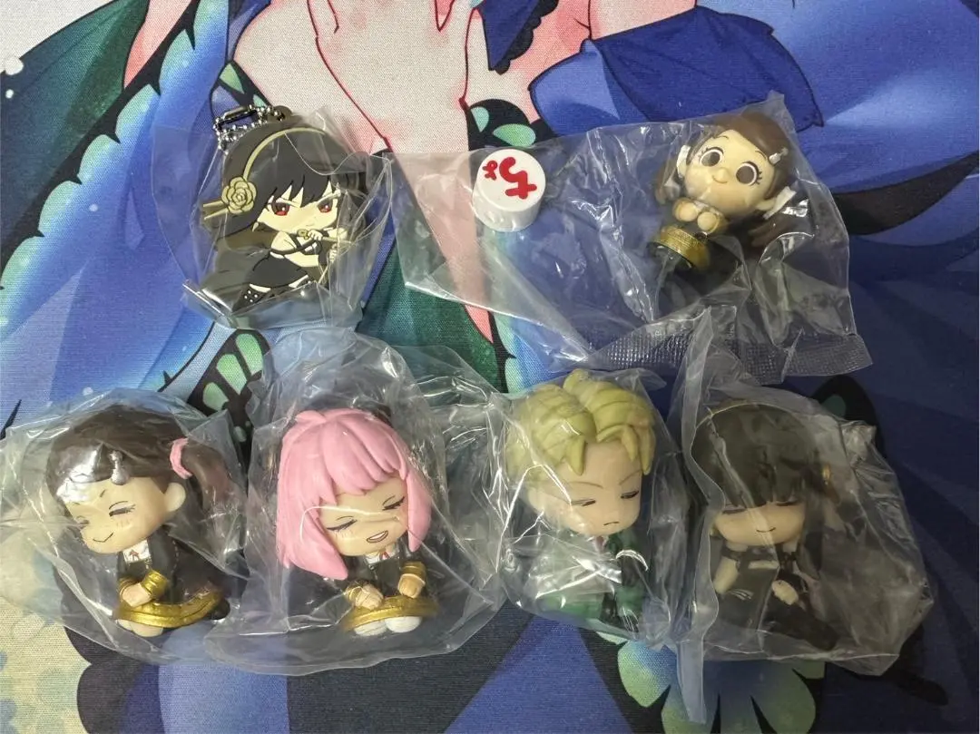 Thumbnail of SPYxFAMILY bundle of 6 items