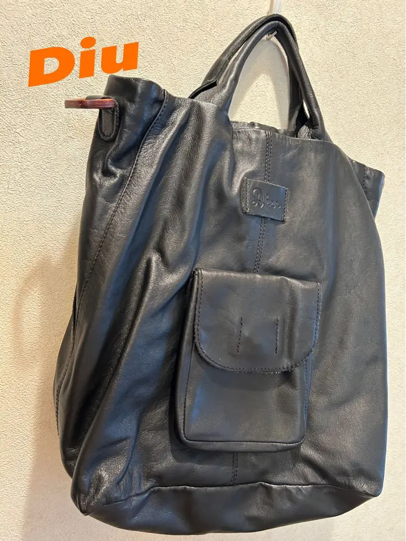 Diu ディウ 3wayオイルレザーバッグ  リュック ショルダー 黒 C.I.L. オイルレザーリュックサック 背中にフィットする湾曲