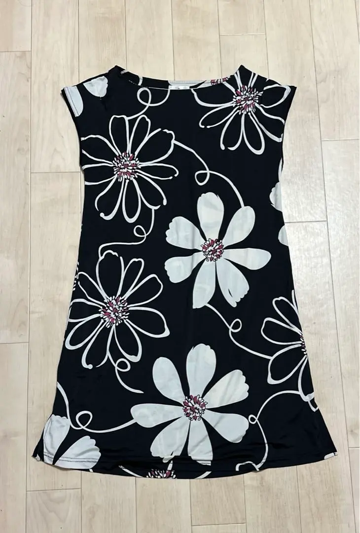 Thumbnail of Price reduction: Bou Jeloud dress, floral pattern