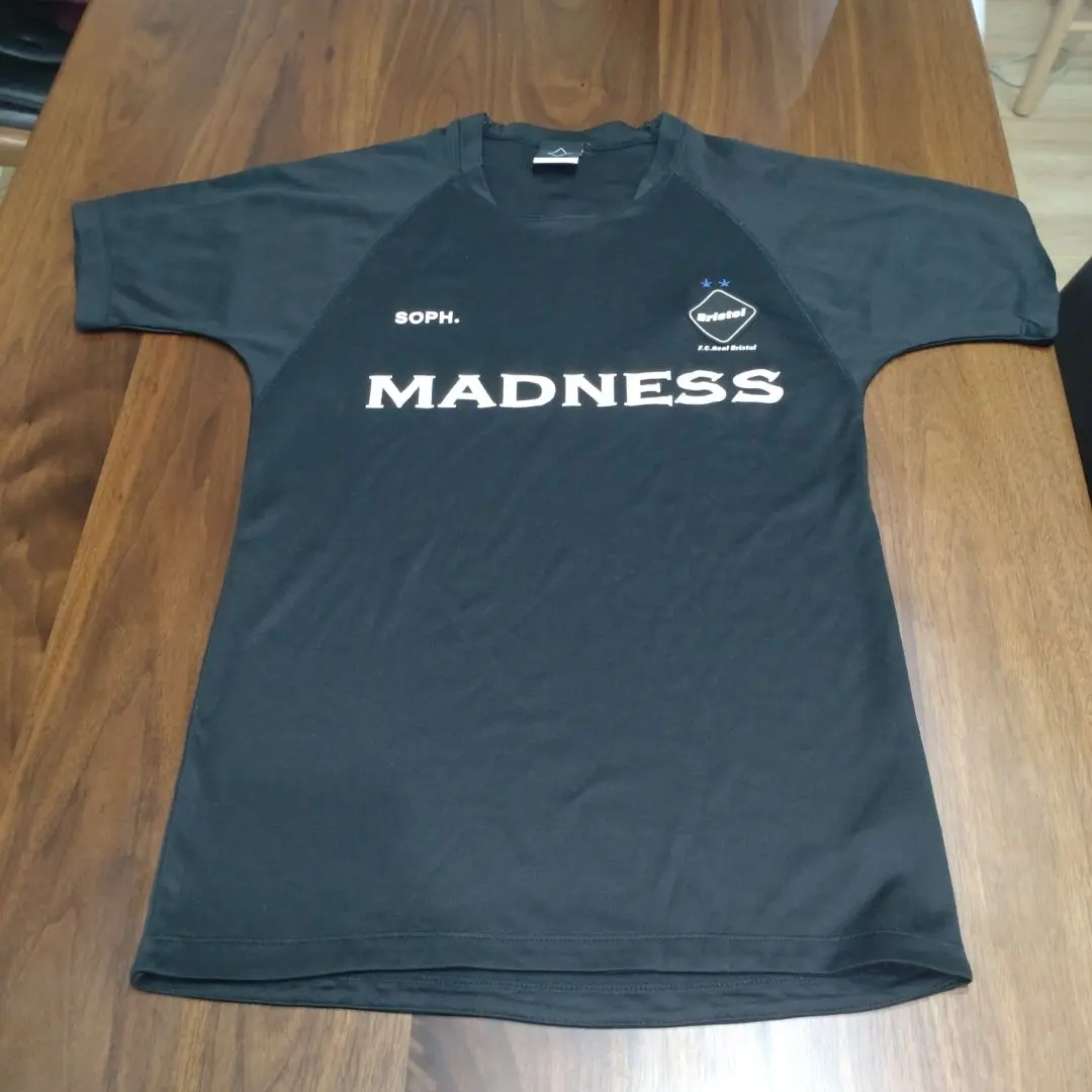 レア】MADNESS x SOPH x NIKE F.C.R.B シャツ - メルカリ
