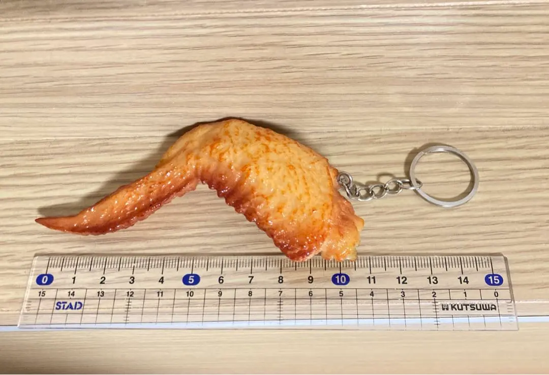 Thumbnail of Almost unused / food sample keychain: chicken wings, fried chicken