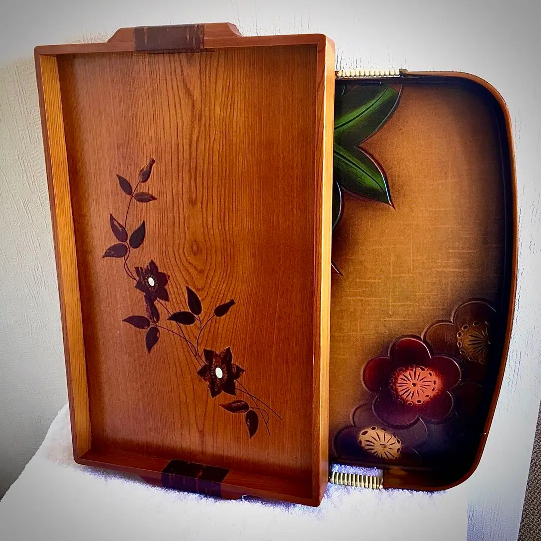 桜皮細工 長盆（欅材の桜皮貝入鉄仙）＆　桜皮細工角鉢　2個セット Amazon.co.jp: くさ忠 桜皮細工 貝入鉄仙 天然木 長手盆 角館