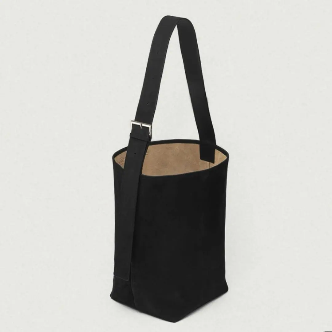 ★新品The Barnnet Ivory Tote Bag ネイビートートバッグ ☆新品The Barnnet Ivory Tote Bag ネイビートートバッグ