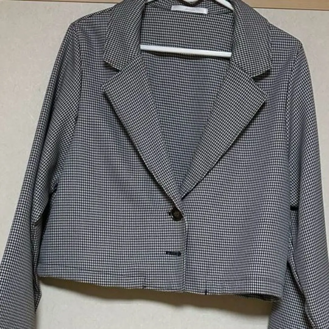 Thumbnail of Amista ★ Houndstooth Jacket & Shorts Set ★ Size M