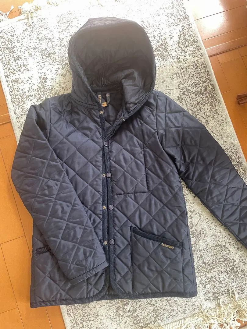 LAVENHAM 海軍藍色 絎縫外套 36 的縮圖