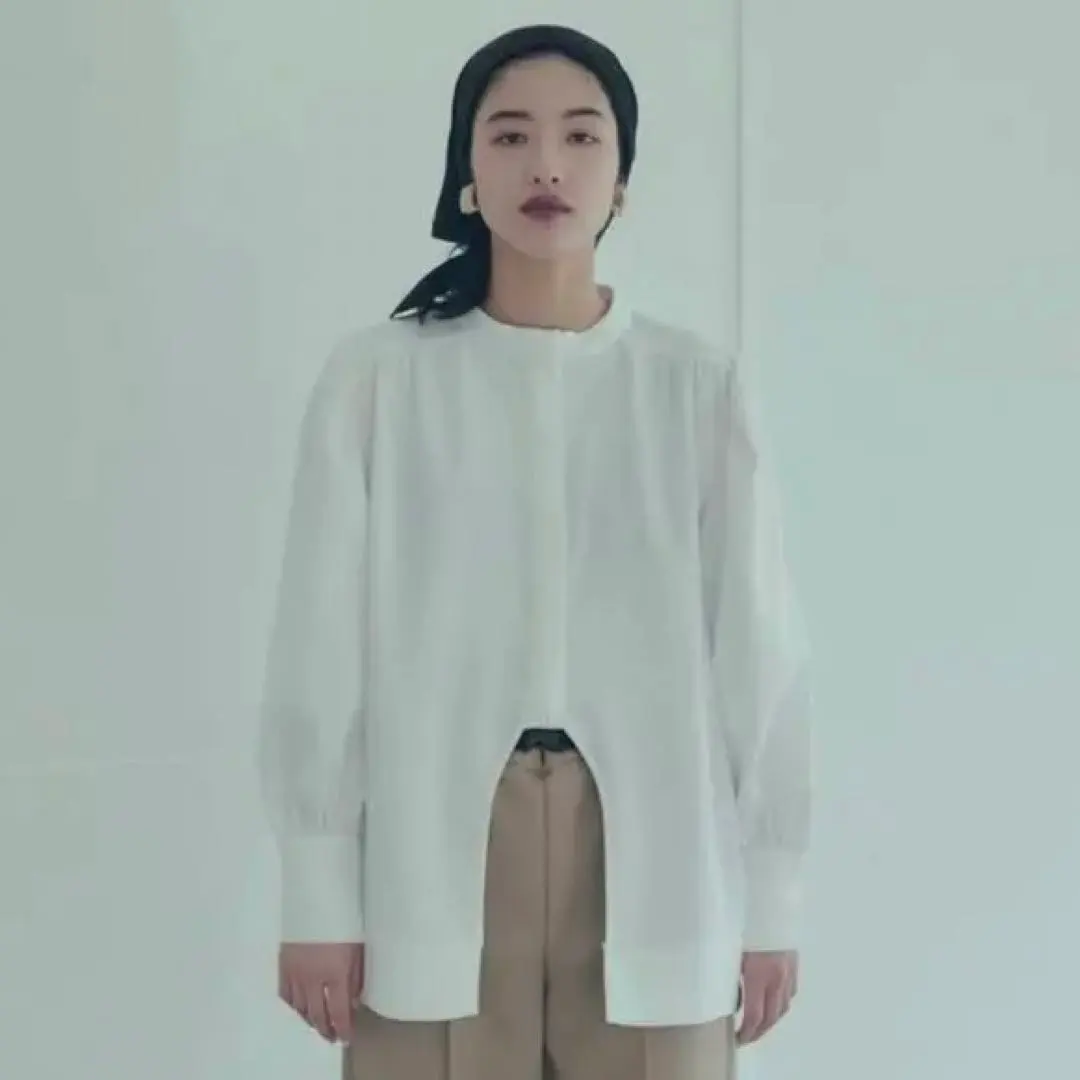 Thumbnail of MEER. Hem Round Blouse White