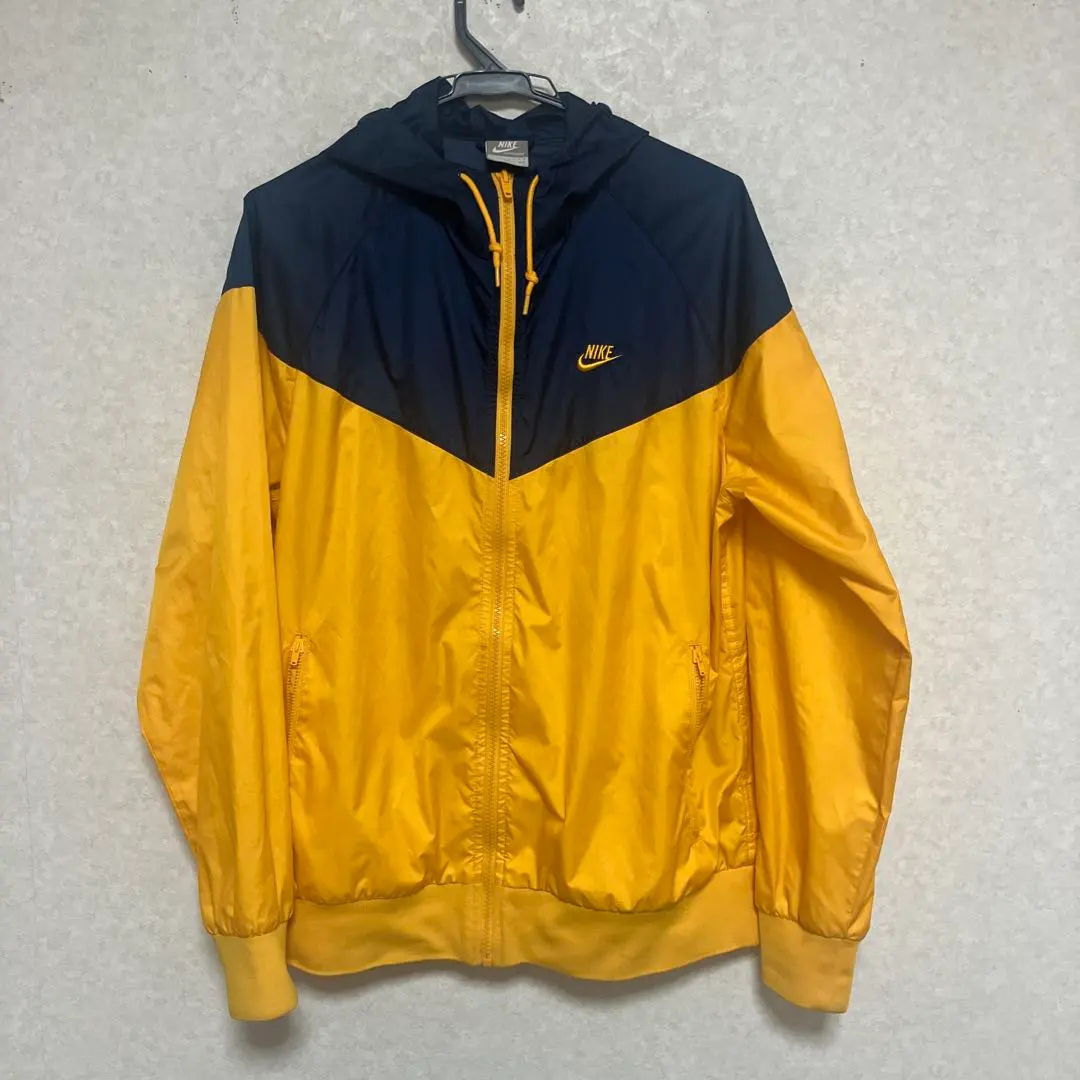 Thumbnail of Nike nylon jacket, size L
