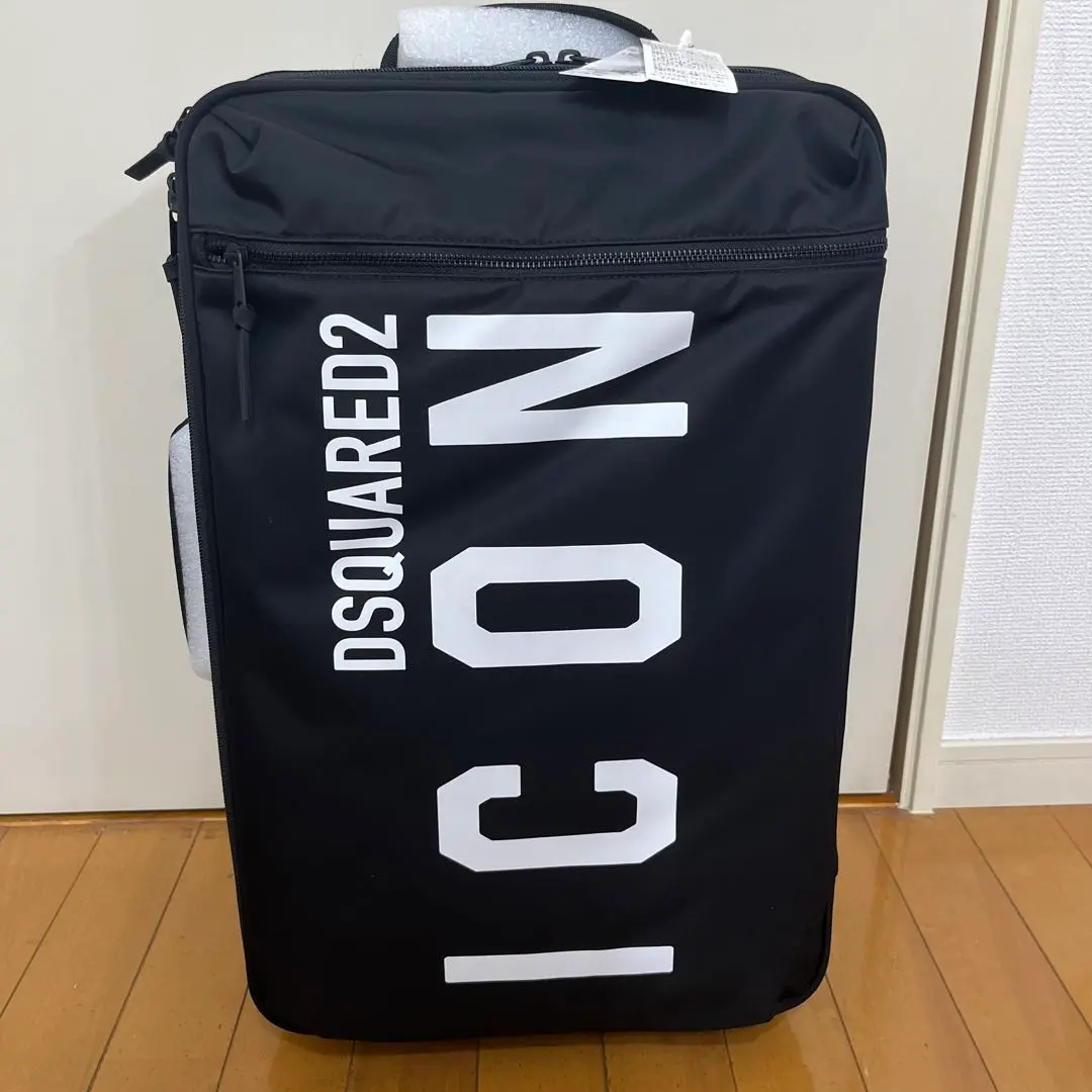 新品 DSQUARED2 キャリーケース キャリーバッグ 2025年最新】DSQUARED2 キャリーケースの人気アイテム - メルカリ