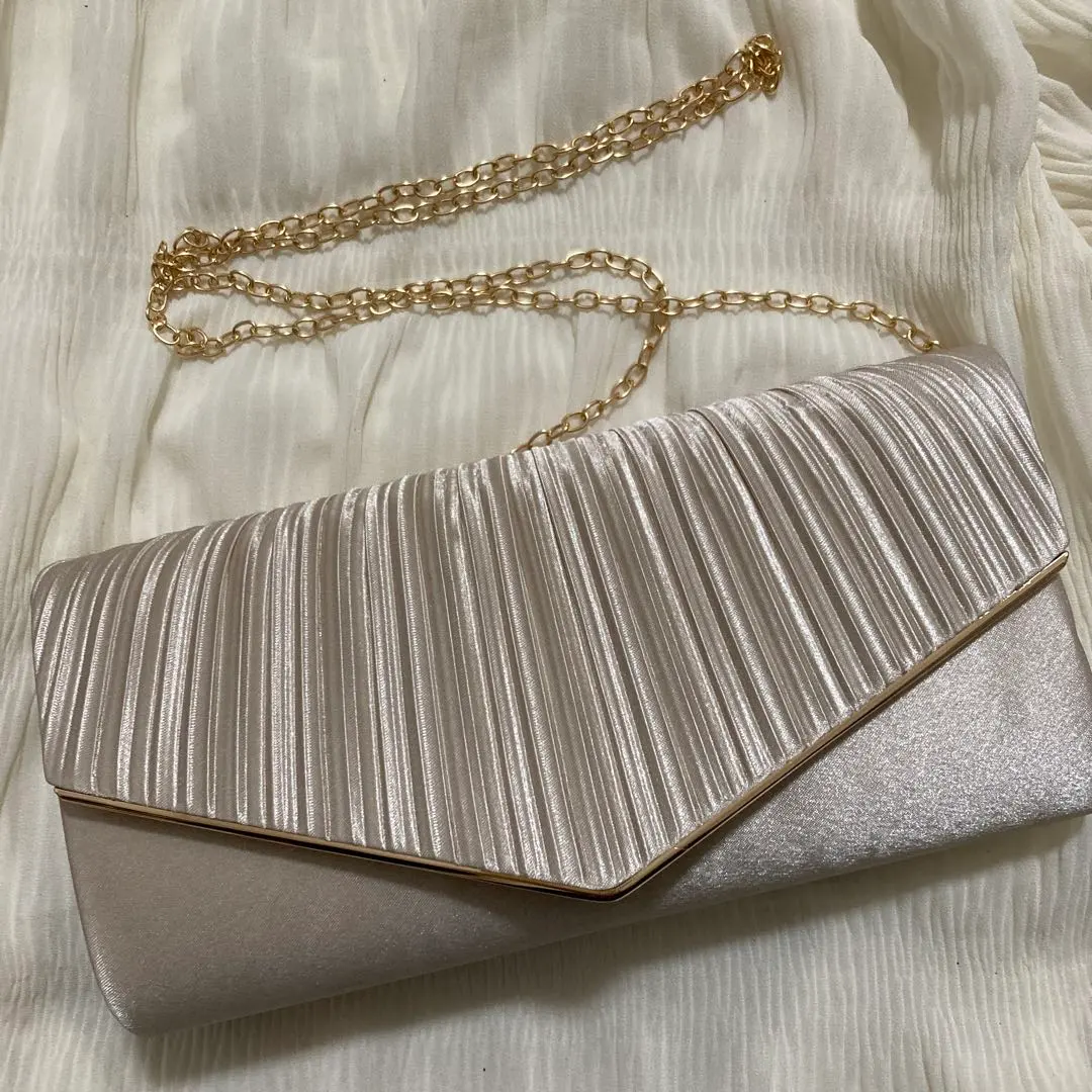 米色 象牙色 手拿包 派對包 的縮圖