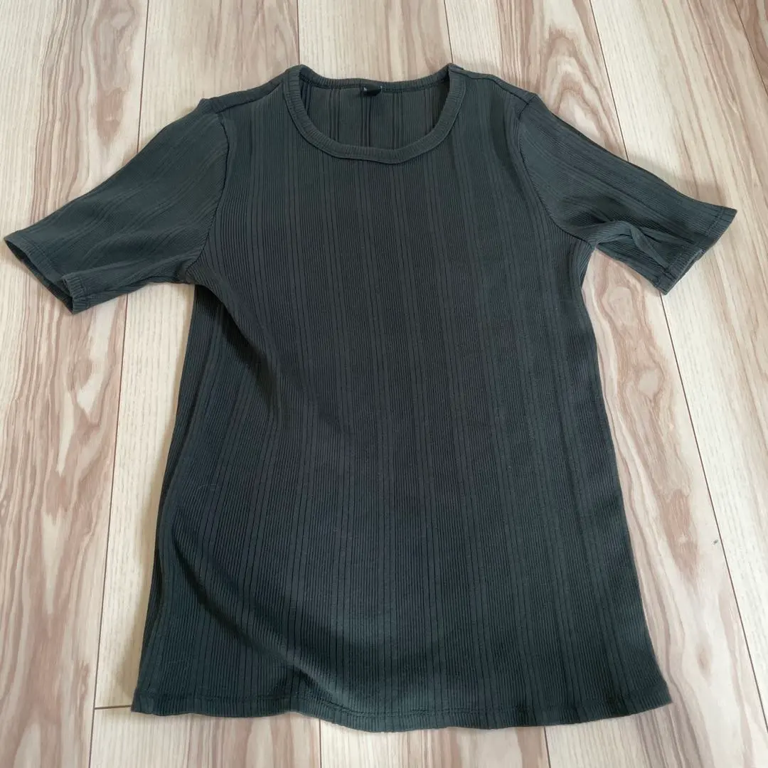 Thumbnail of UNIQLO Uniqlo Ribbed T-Shirt