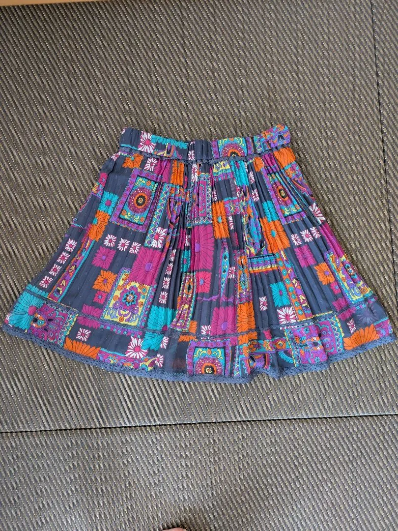 Thumbnail of Multicolor floral pleated skirt, knee-length