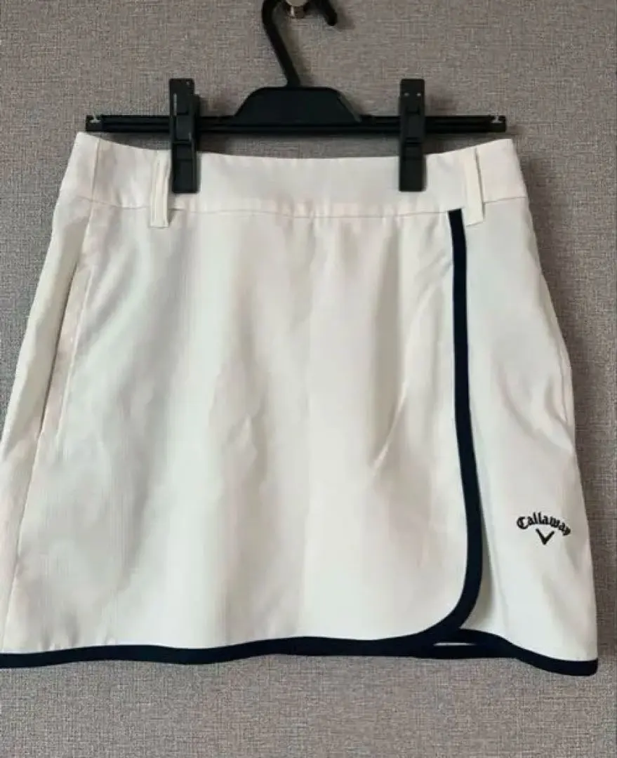 Callaway 裙子 白色/海軍藍 的縮圖